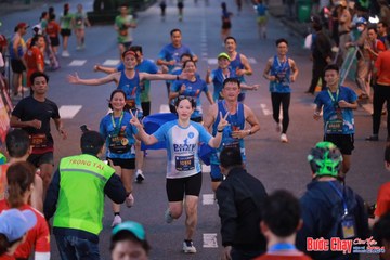 BƯỚC CHẠY CHÀO XUÂN THÀNH PHỐ QUẢNG NGÃI 2024 - Ảnh #1250226