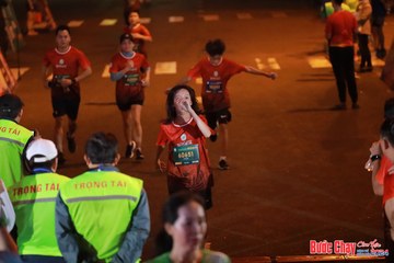 BƯỚC CHẠY CHÀO XUÂN THÀNH PHỐ QUẢNG NGÃI 2024 - Ảnh #1248660