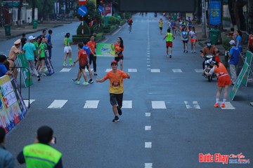 BƯỚC CHẠY CHÀO XUÂN THÀNH PHỐ QUẢNG NGÃI 2024 - Ảnh #1251684