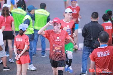 BƯỚC CHẠY CHÀO XUÂN THÀNH PHỐ QUẢNG NGÃI 2024 - Ảnh #1220522