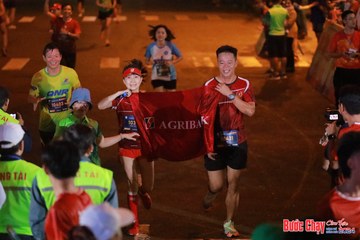 BƯỚC CHẠY CHÀO XUÂN THÀNH PHỐ QUẢNG NGÃI 2024 - Ảnh #1248403