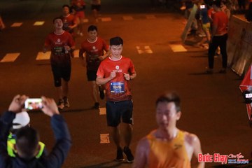 BƯỚC CHẠY CHÀO XUÂN THÀNH PHỐ QUẢNG NGÃI 2024 - Ảnh #1246913