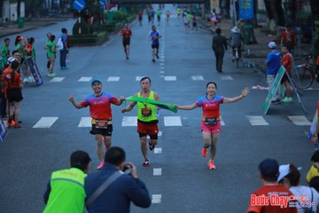BƯỚC CHẠY CHÀO XUÂN THÀNH PHỐ QUẢNG NGÃI 2024 - Ảnh #1251408