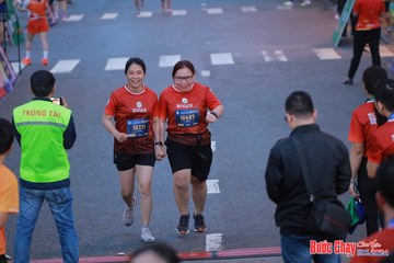 BƯỚC CHẠY CHÀO XUÂN THÀNH PHỐ QUẢNG NGÃI 2024 - Ảnh #1250657