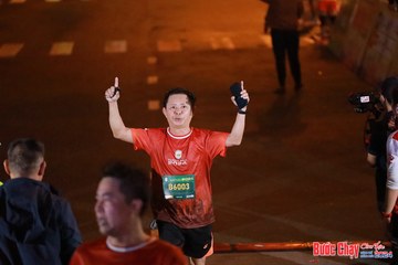BƯỚC CHẠY CHÀO XUÂN THÀNH PHỐ QUẢNG NGÃI 2024 - Ảnh #1245852