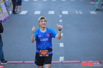 BƯỚC CHẠY CHÀO XUÂN THÀNH PHỐ QUẢNG NGÃI 2024 - Ảnh #1252075
