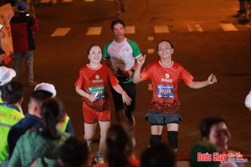 BƯỚC CHẠY CHÀO XUÂN THÀNH PHỐ QUẢNG NGÃI 2024 - Ảnh #1246241