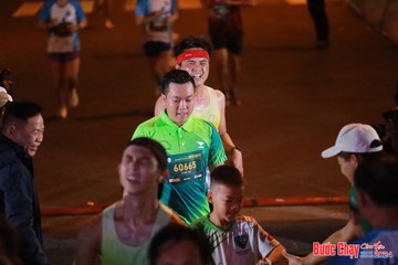 BƯỚC CHẠY CHÀO XUÂN THÀNH PHỐ QUẢNG NGÃI 2024 - Ảnh #1245510