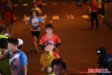 BƯỚC CHẠY CHÀO XUÂN THÀNH PHỐ QUẢNG NGÃI 2024 - Ảnh #1252420