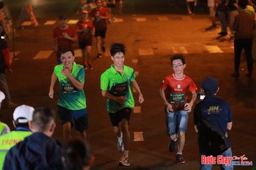 BƯỚC CHẠY CHÀO XUÂN THÀNH PHỐ QUẢNG NGÃI 2024 - Ảnh #1245345