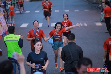 BƯỚC CHẠY CHÀO XUÂN THÀNH PHỐ QUẢNG NGÃI 2024 - Ảnh #1250628