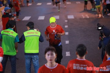 BƯỚC CHẠY CHÀO XUÂN THÀNH PHỐ QUẢNG NGÃI 2024 - Ảnh #1250051