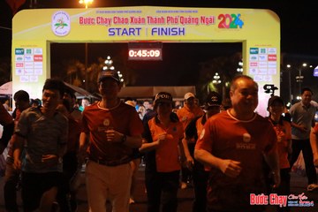 BƯỚC CHẠY CHÀO XUÂN THÀNH PHỐ QUẢNG NGÃI 2024 - Ảnh #1238819