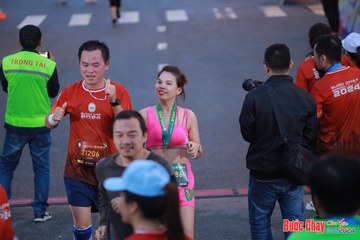 BƯỚC CHẠY CHÀO XUÂN THÀNH PHỐ QUẢNG NGÃI 2024 - Ảnh #1250608