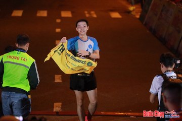 BƯỚC CHẠY CHÀO XUÂN THÀNH PHỐ QUẢNG NGÃI 2024 - Ảnh #1240876