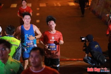 BƯỚC CHẠY CHÀO XUÂN THÀNH PHỐ QUẢNG NGÃI 2024 - Ảnh #1247628