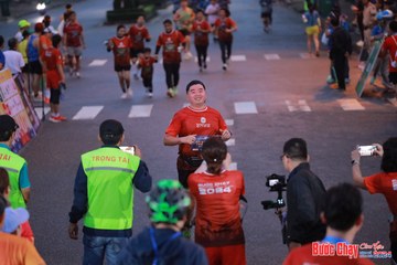 BƯỚC CHẠY CHÀO XUÂN THÀNH PHỐ QUẢNG NGÃI 2024 - Ảnh #1250190