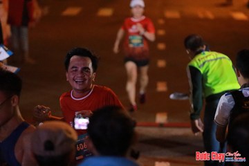 BƯỚC CHẠY CHÀO XUÂN THÀNH PHỐ QUẢNG NGÃI 2024 - Ảnh #1242200