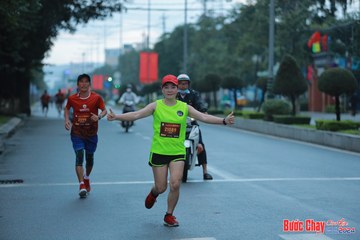 BƯỚC CHẠY CHÀO XUÂN THÀNH PHỐ QUẢNG NGÃI 2024 - Ảnh #1236982