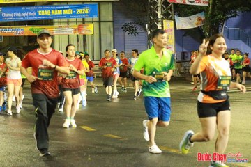 BƯỚC CHẠY CHÀO XUÂN THÀNH PHỐ QUẢNG NGÃI 2024 - Ảnh #1223090