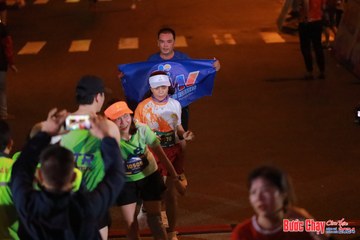BƯỚC CHẠY CHÀO XUÂN THÀNH PHỐ QUẢNG NGÃI 2024 - Ảnh #1247038