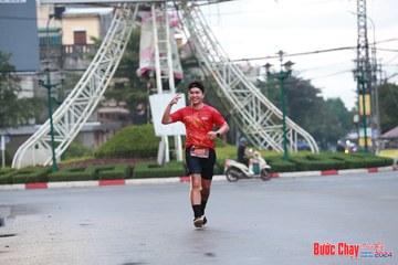 BƯỚC CHẠY CHÀO XUÂN THÀNH PHỐ QUẢNG NGÃI 2024 - Ảnh #1230634