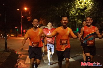 BƯỚC CHẠY CHÀO XUÂN THÀNH PHỐ QUẢNG NGÃI 2024 - Ảnh #1236381