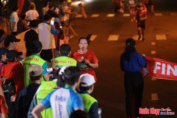 BƯỚC CHẠY CHÀO XUÂN THÀNH PHỐ QUẢNG NGÃI 2024 - Ảnh #1246427