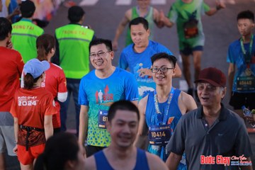 BƯỚC CHẠY CHÀO XUÂN THÀNH PHỐ QUẢNG NGÃI 2024 - Ảnh #1250260