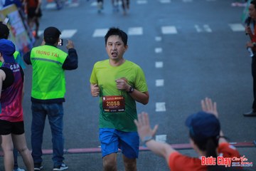BƯỚC CHẠY CHÀO XUÂN THÀNH PHỐ QUẢNG NGÃI 2024 - Ảnh #1251225