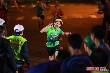 BƯỚC CHẠY CHÀO XUÂN THÀNH PHỐ QUẢNG NGÃI 2024 - Ảnh #1244138