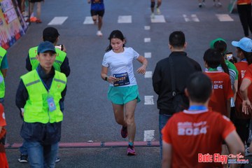 BƯỚC CHẠY CHÀO XUÂN THÀNH PHỐ QUẢNG NGÃI 2024 - Ảnh #1250715