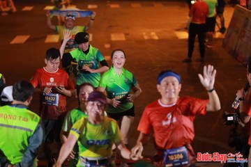 BƯỚC CHẠY CHÀO XUÂN THÀNH PHỐ QUẢNG NGÃI 2024 - Ảnh #1248630