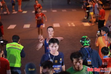 BƯỚC CHẠY CHÀO XUÂN THÀNH PHỐ QUẢNG NGÃI 2024 - Ảnh #1249701