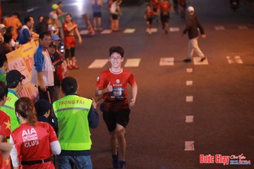 BƯỚC CHẠY CHÀO XUÂN THÀNH PHỐ QUẢNG NGÃI 2024 - Ảnh #1249511