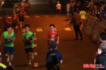 BƯỚC CHẠY CHÀO XUÂN THÀNH PHỐ QUẢNG NGÃI 2024 - Ảnh #1245331