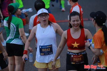 BƯỚC CHẠY CHÀO XUÂN THÀNH PHỐ QUẢNG NGÃI 2024 - Ảnh #1250934
