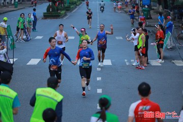 BƯỚC CHẠY CHÀO XUÂN THÀNH PHỐ QUẢNG NGÃI 2024 - Ảnh #1251631