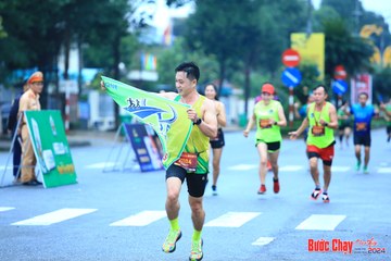 BƯỚC CHẠY CHÀO XUÂN THÀNH PHỐ QUẢNG NGÃI 2024 - Ảnh #1229902