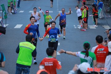 BƯỚC CHẠY CHÀO XUÂN THÀNH PHỐ QUẢNG NGÃI 2024 - Ảnh #1251630