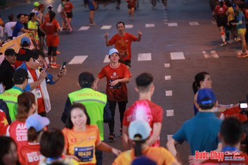 BƯỚC CHẠY CHÀO XUÂN THÀNH PHỐ QUẢNG NGÃI 2024 - Ảnh #1249942