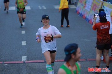 BƯỚC CHẠY CHÀO XUÂN THÀNH PHỐ QUẢNG NGÃI 2024 - Ảnh #1252027
