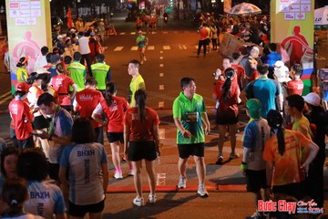 BƯỚC CHẠY CHÀO XUÂN THÀNH PHỐ QUẢNG NGÃI 2024 - Ảnh #1248710