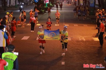BƯỚC CHẠY CHÀO XUÂN THÀNH PHỐ QUẢNG NGÃI 2024 - Ảnh #1249235