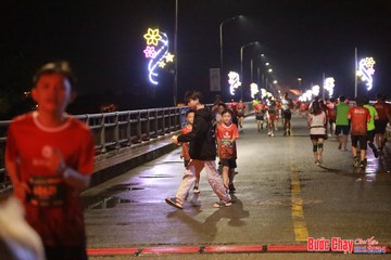 BƯỚC CHẠY CHÀO XUÂN THÀNH PHỐ QUẢNG NGÃI 2024 - Ảnh #1232752