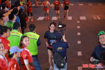 BƯỚC CHẠY CHÀO XUÂN THÀNH PHỐ QUẢNG NGÃI 2024 - Ảnh #1249737