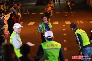 BƯỚC CHẠY CHÀO XUÂN THÀNH PHỐ QUẢNG NGÃI 2024 - Ảnh #1243658