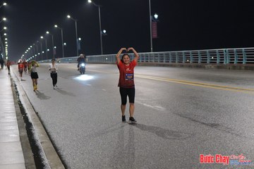 BƯỚC CHẠY CHÀO XUÂN THÀNH PHỐ QUẢNG NGÃI 2024 - Ảnh #1254353