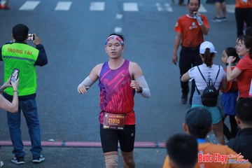 BƯỚC CHẠY CHÀO XUÂN THÀNH PHỐ QUẢNG NGÃI 2024 - Ảnh #1251351