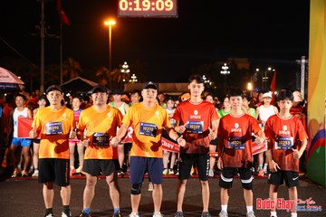 BƯỚC CHẠY CHÀO XUÂN THÀNH PHỐ QUẢNG NGÃI 2024 - Ảnh #1212766